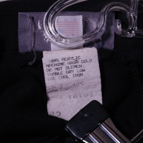 Vintage Alison J Sweaterdress with pockets and buttons down the back - Picture 9 of 9